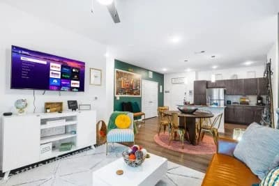 Zenful Affirmations | Luxe 2BR Pool Near UTSA Gym!
